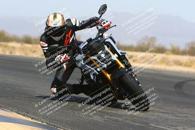 media/Apr-10-2022-SoCal Trackdays (Sun) [[f104b12566]]/Turn 7 Inside (1025am)/